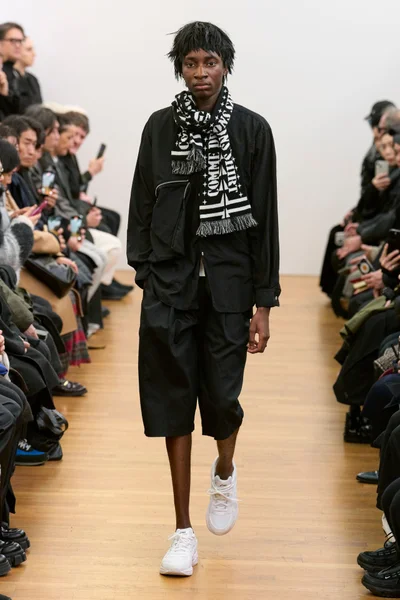Look 24